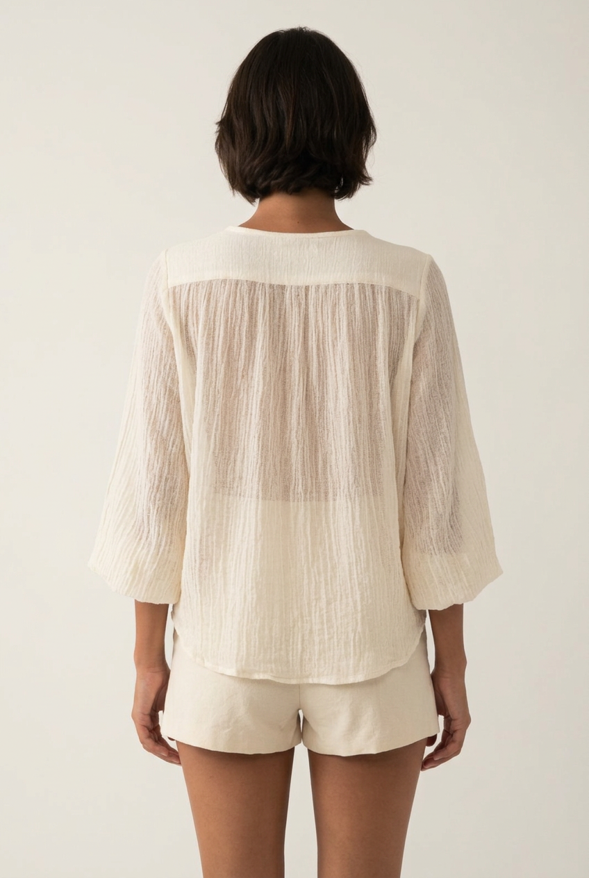 Camisa Luna en color Ivory, vista de espalda