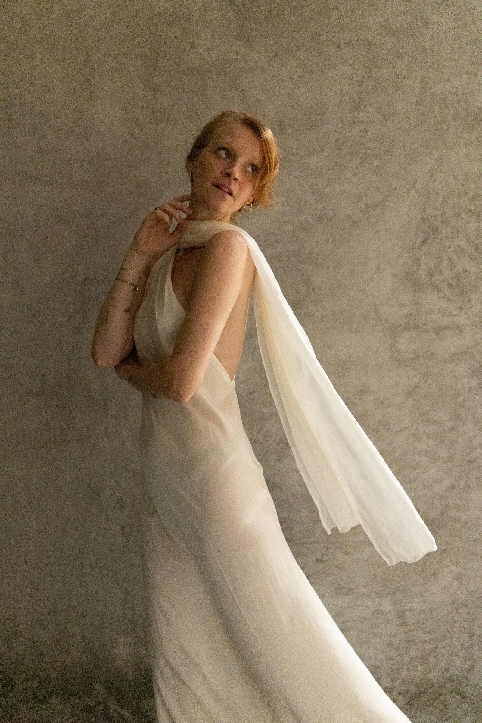 Vestido Ondina de La Troupe, vista editorial.
