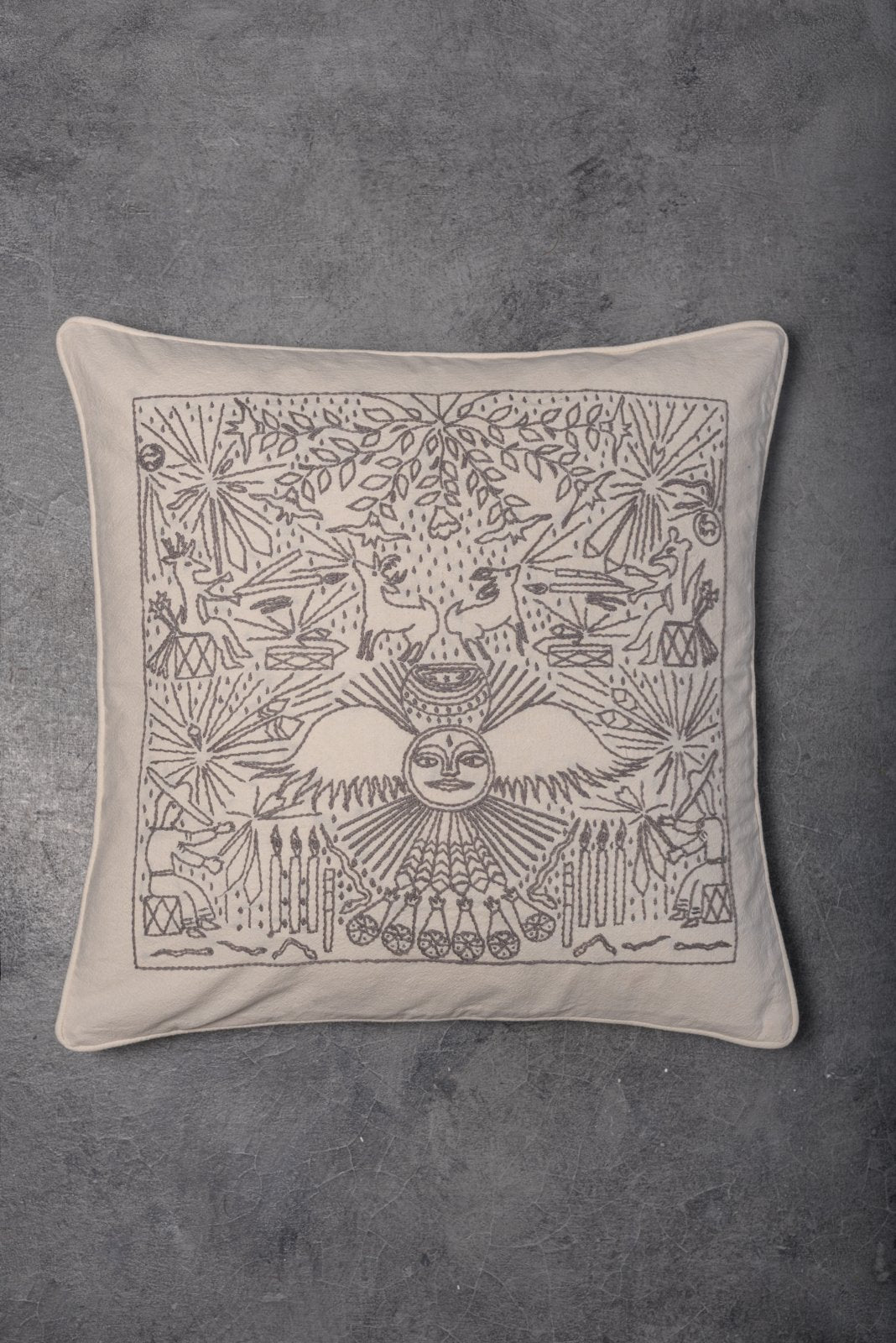 Cojin Vida Huichol Lineal en crema