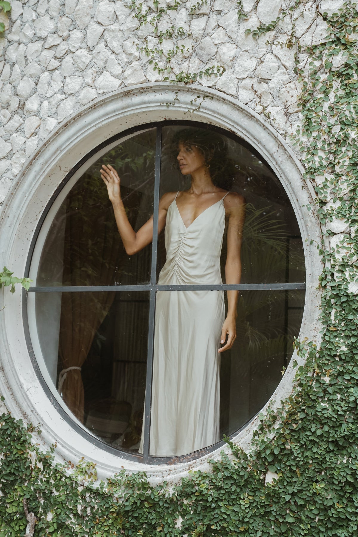 VESTIDOS Y TÚNICAS