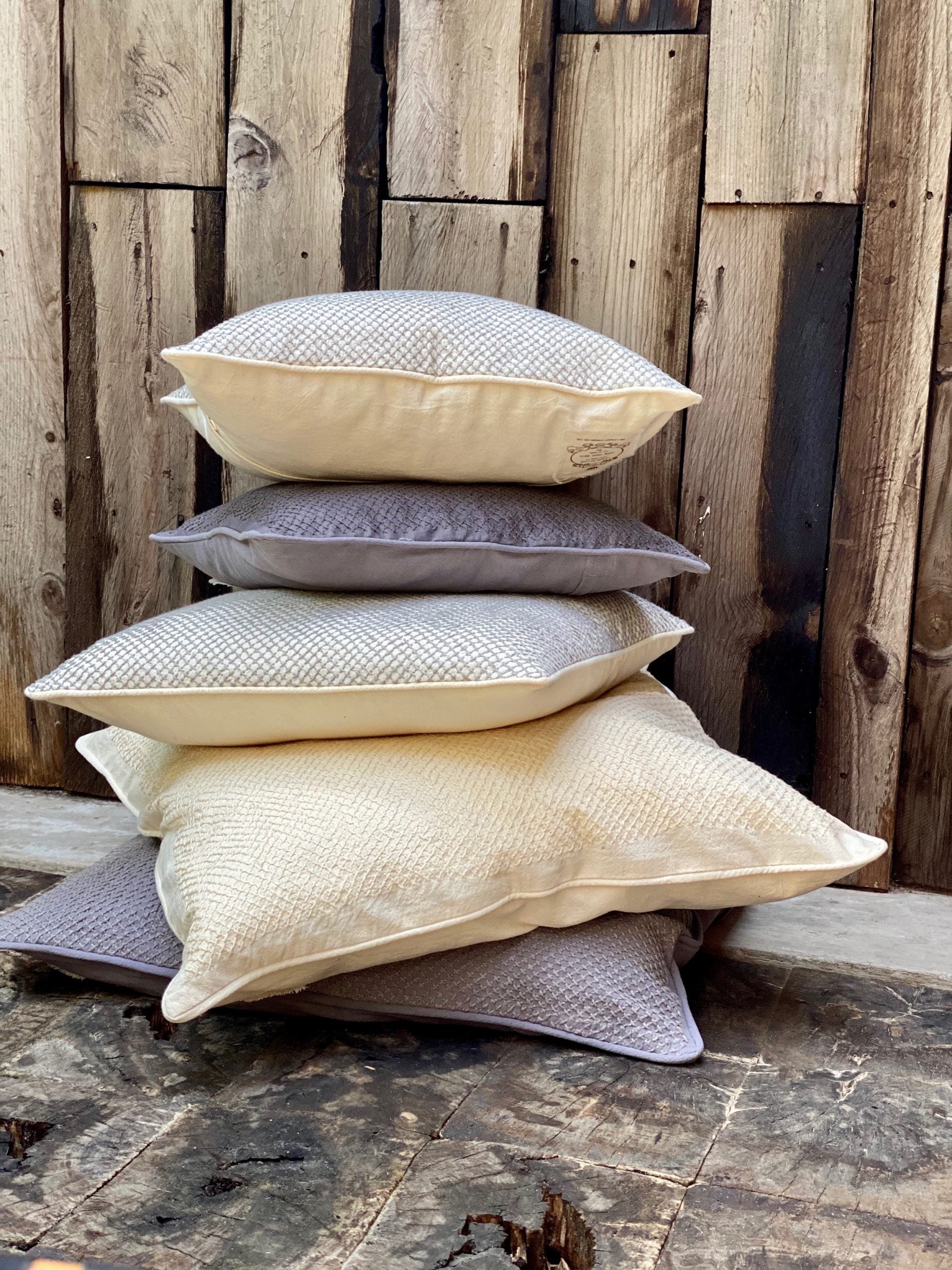 Red Cushion