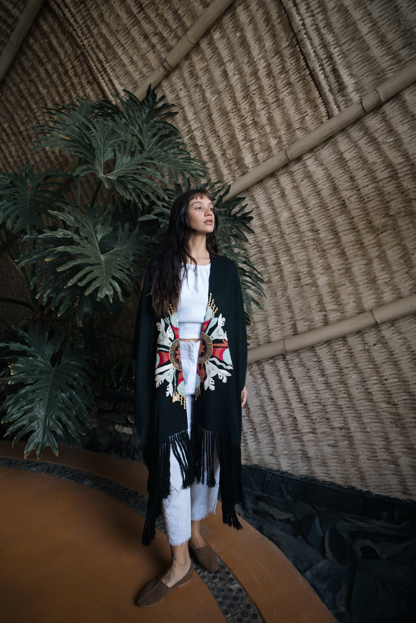 Ruana Huichol Venado