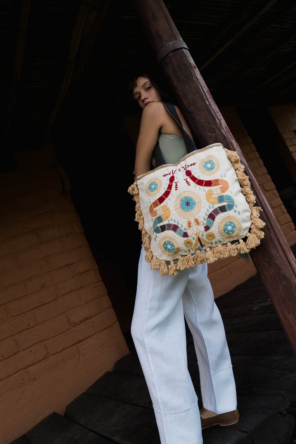 Bolsa Huichol Serpiente de La Troupe