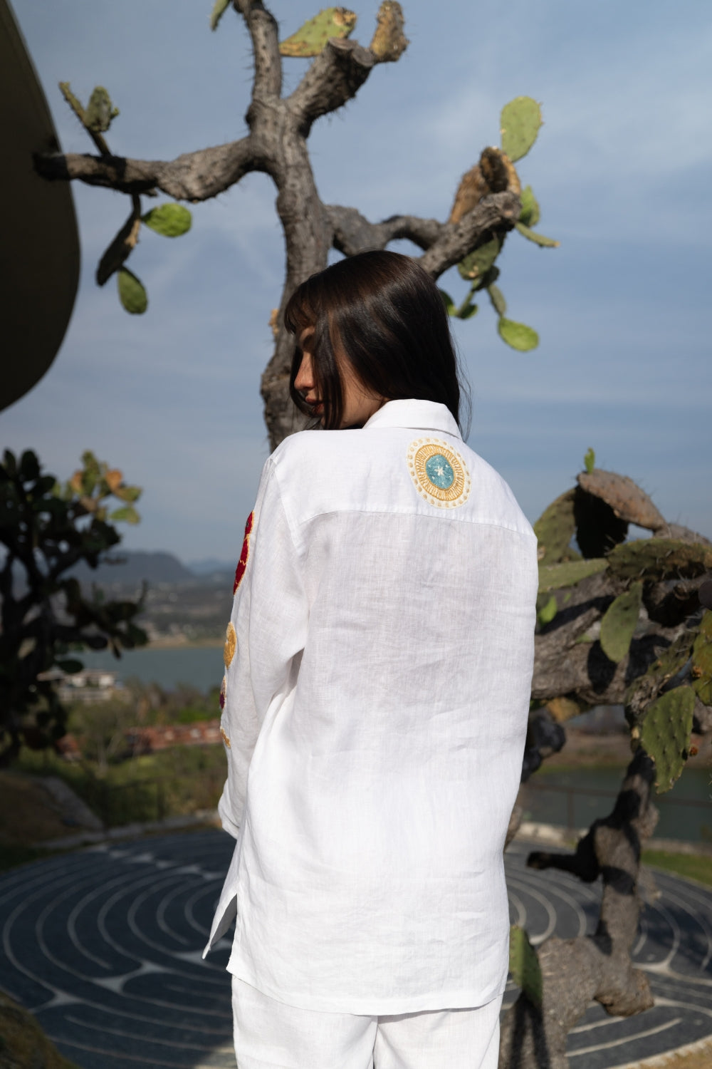 Camisa Huichol Serpiente de La Troupe