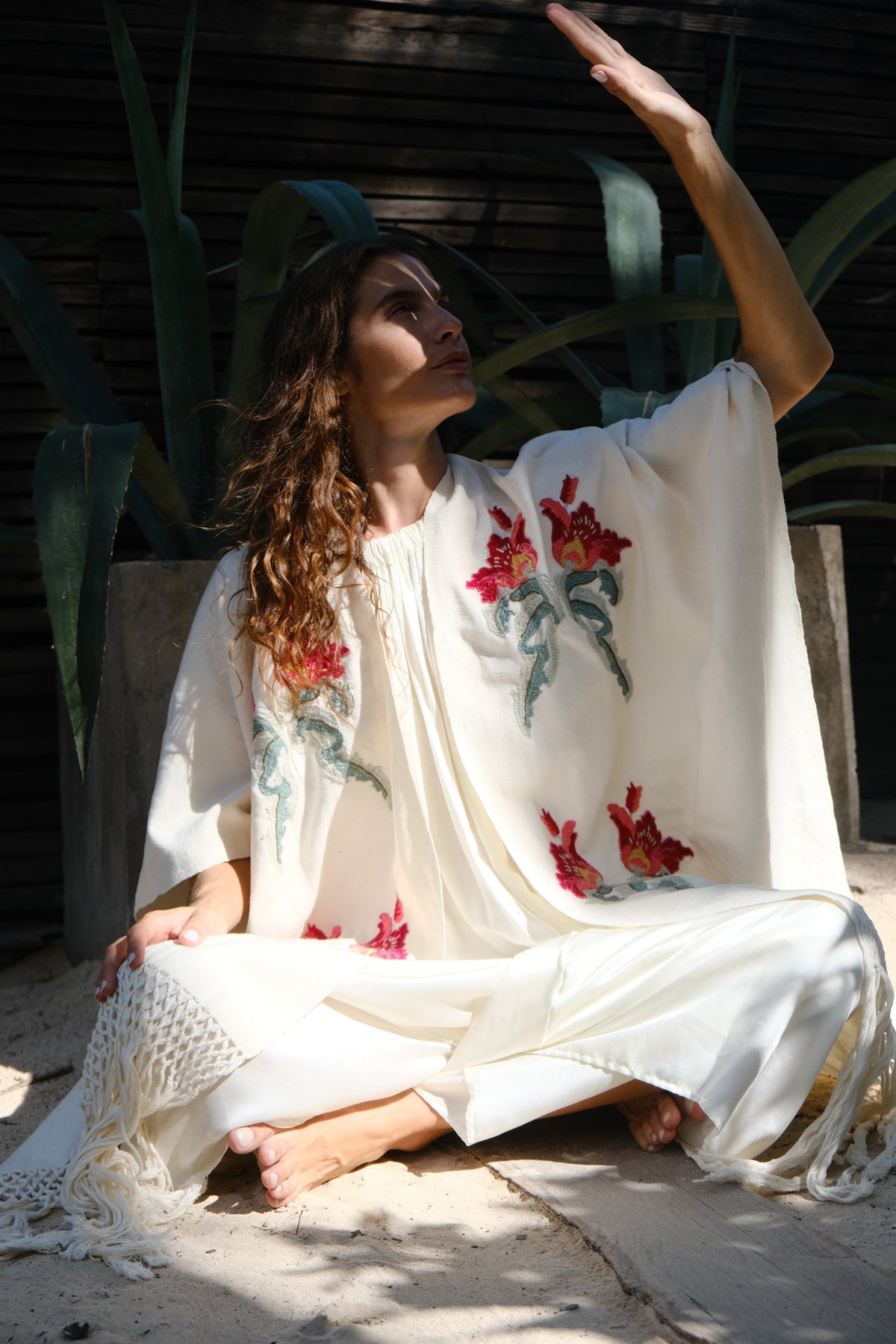 Ruana Eden en marfil
