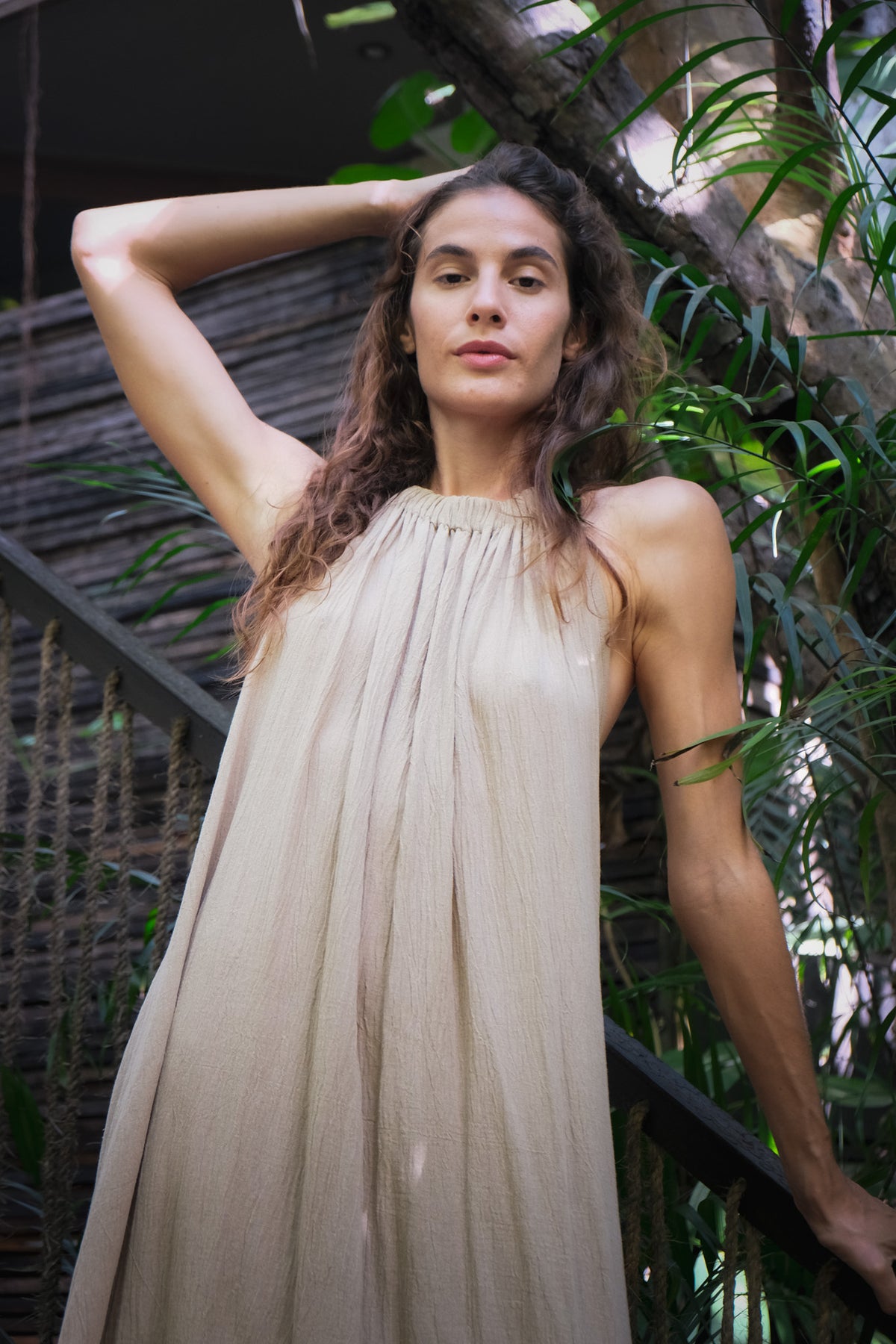 Vestido Oro Tusor de La Troupe