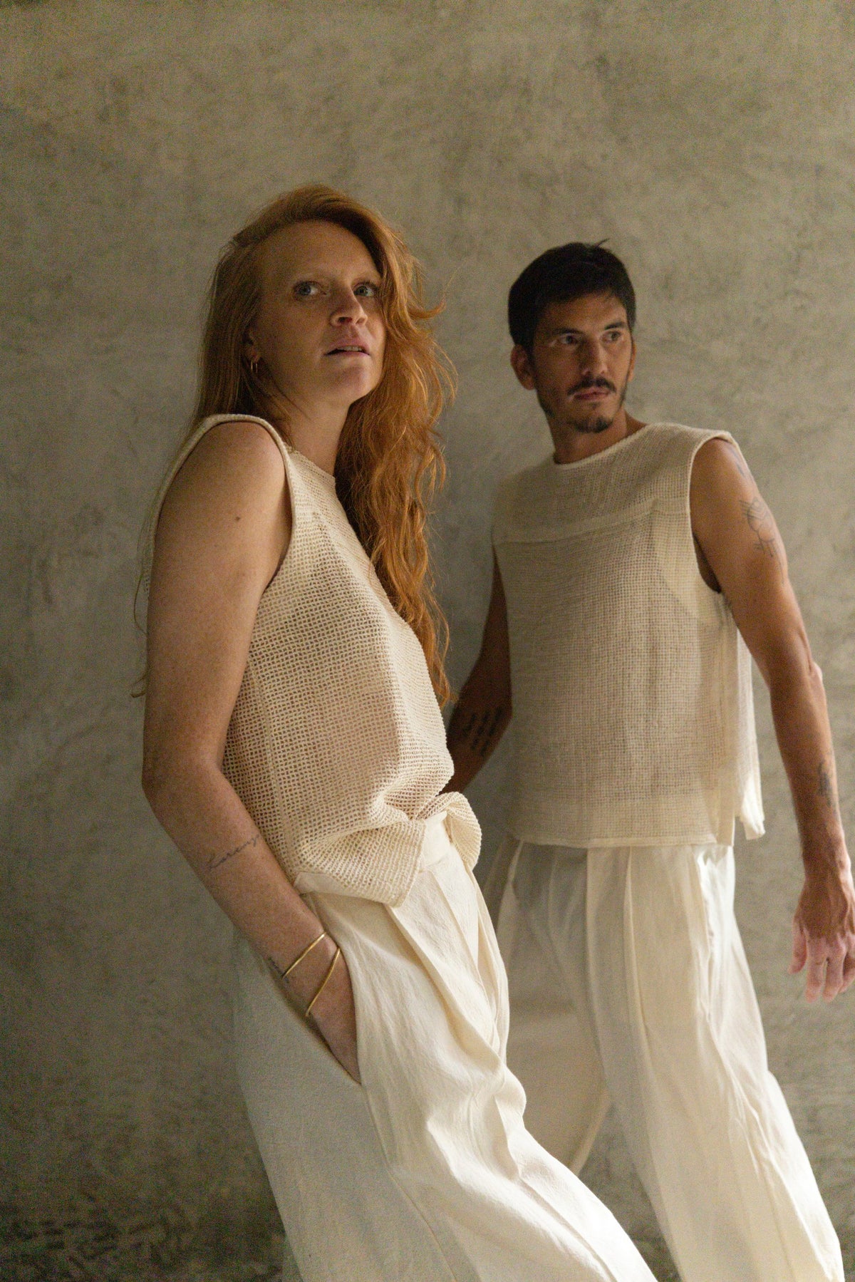 Pantalón Hermès color crema de La Troupe, vista lateral.