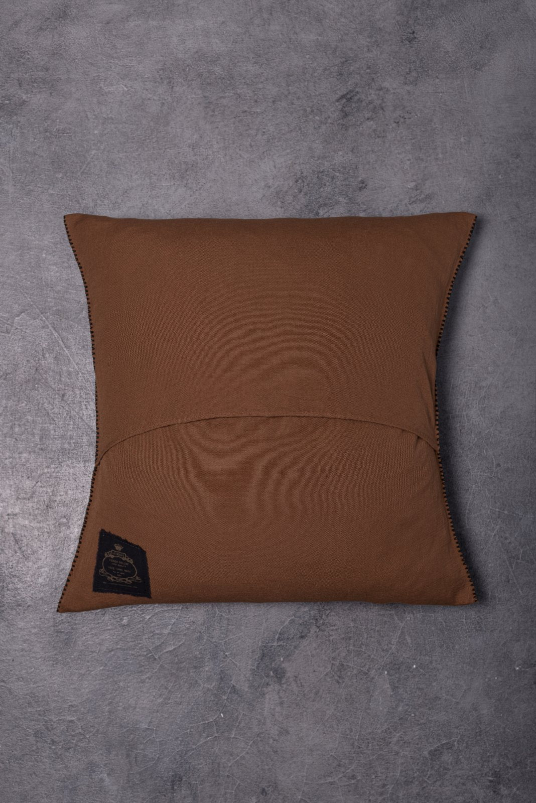 Contrast Cushion